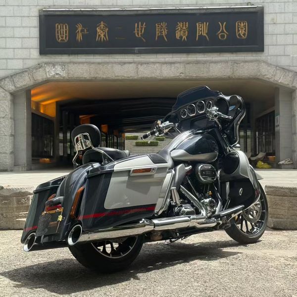 二手哈雷戴维森大道滑翔 Street Glide