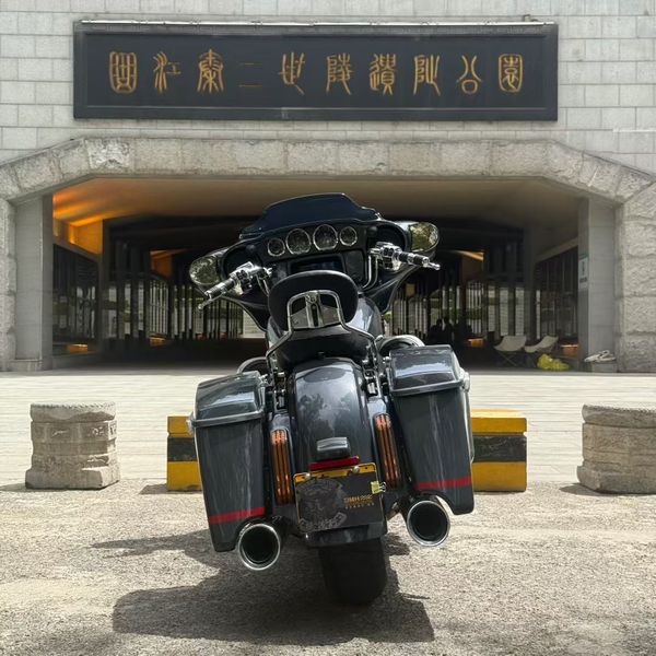 二手哈雷戴维森大道滑翔 Street Glide