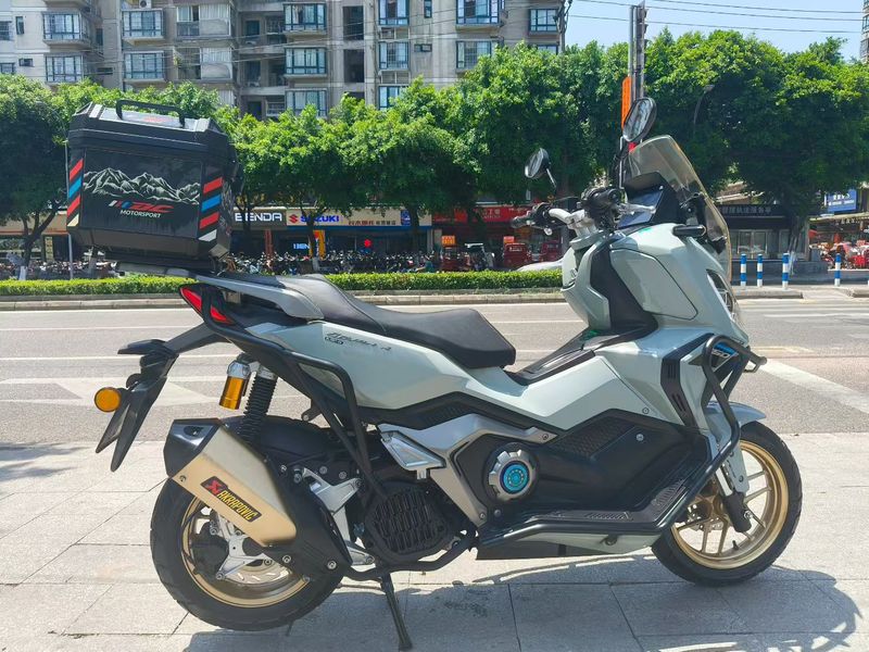 二手布雷斯通极宙 ADV150