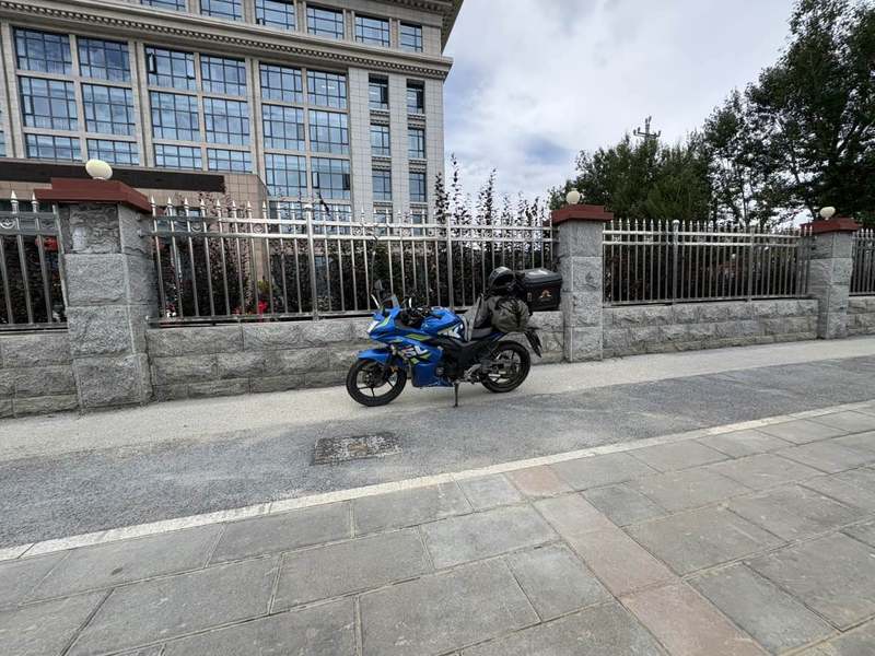 二手济南铃木极客飒 Gixxer 155