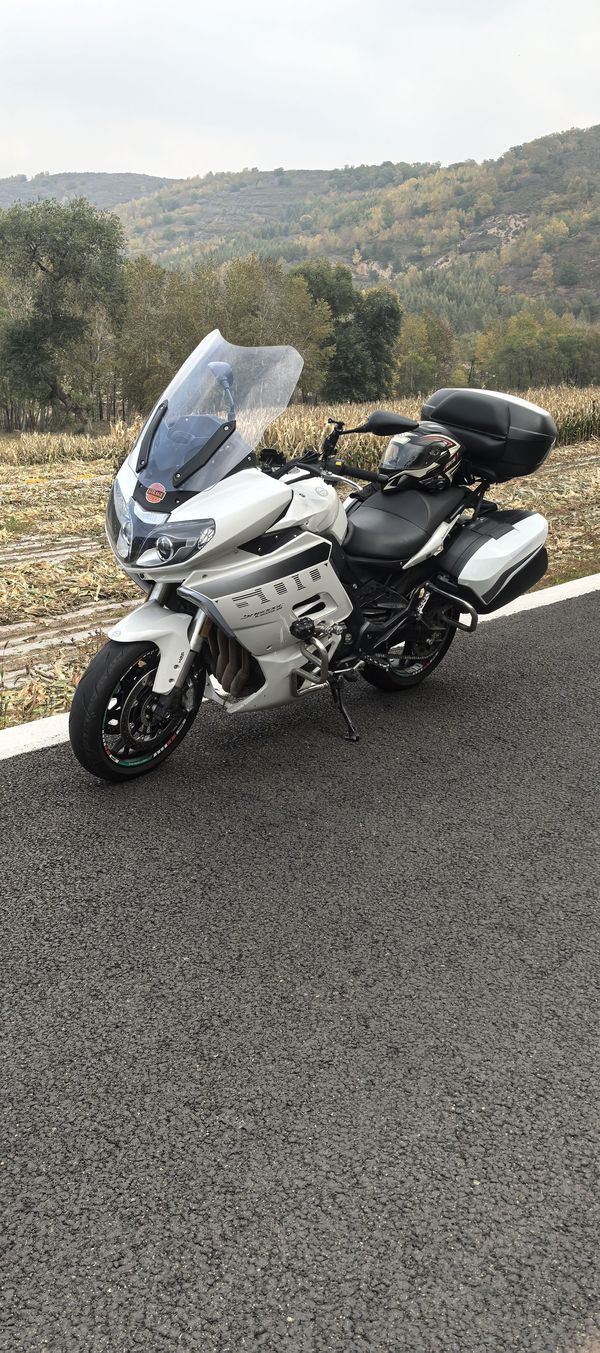 二手贝纳利600GC