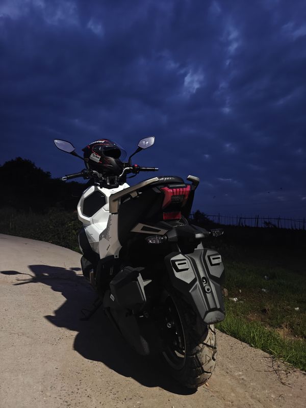 二手三阳哈士奇 Husky ADV150