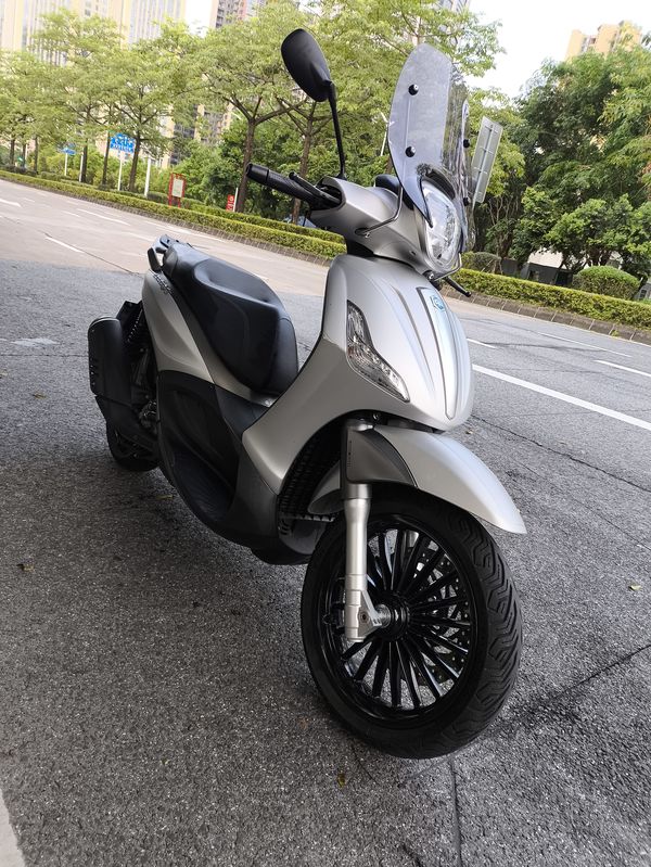 二手比亚乔Beverly 300