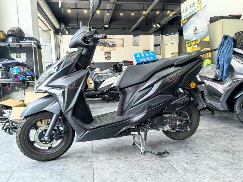 二手新大洲本田裂行 RX125Fi