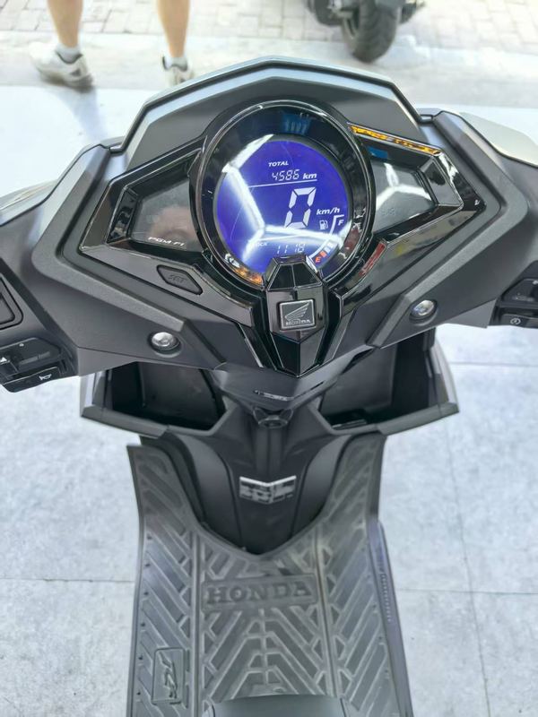 二手新大洲本田裂行 RX125Fi