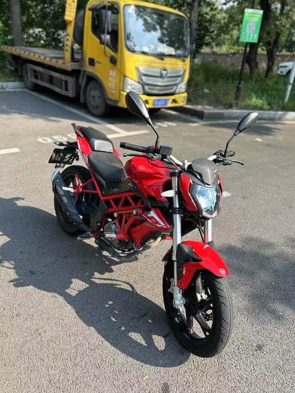 二手贝纳利红宝龙 TNT150i