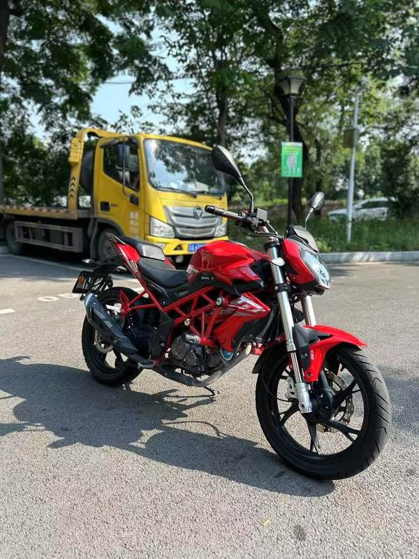 二手贝纳利红宝龙 TNT150i