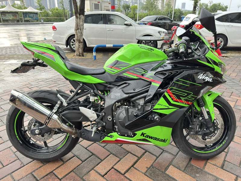 二手川崎ZX-4R