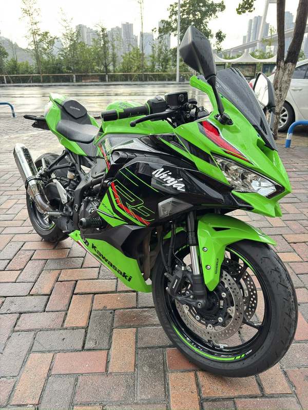 二手川崎ZX-4R