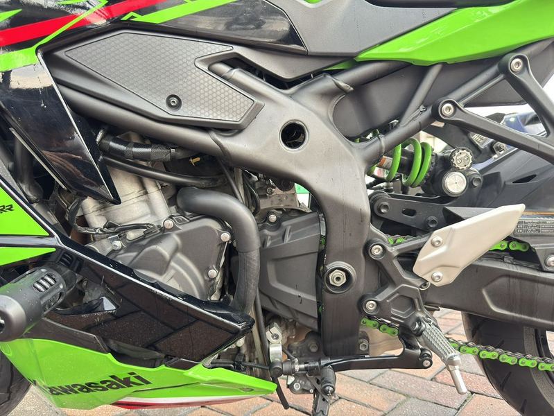 二手川崎ZX-4R