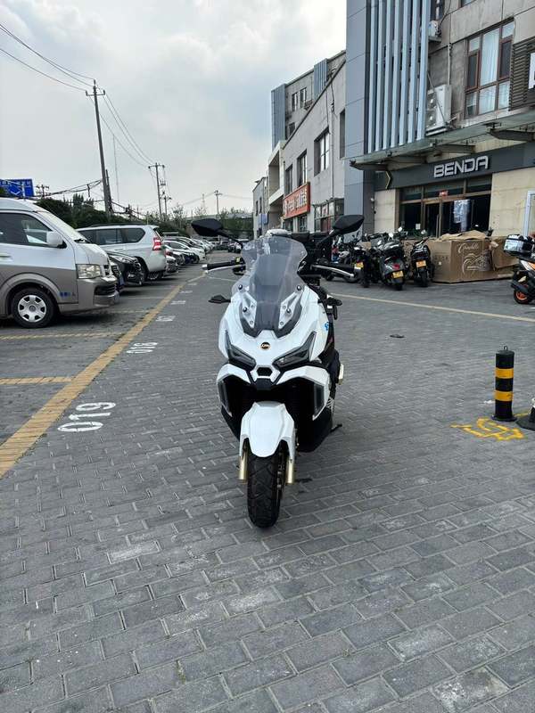 二手三阳哈士奇 Husky ADV150