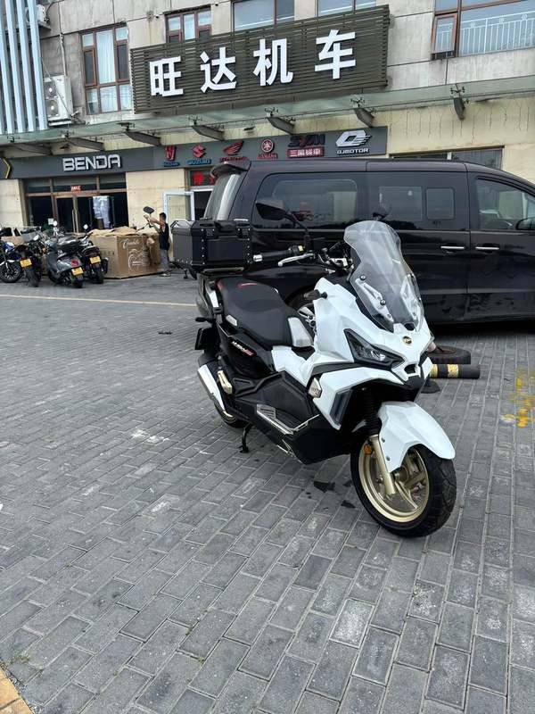 二手三阳哈士奇 Husky ADV150