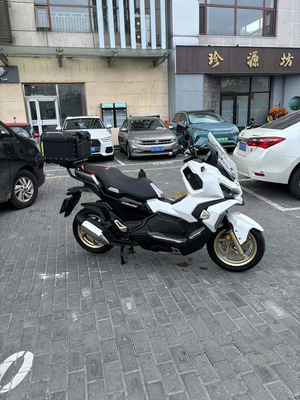 二手三阳哈士奇 Husky ADV150