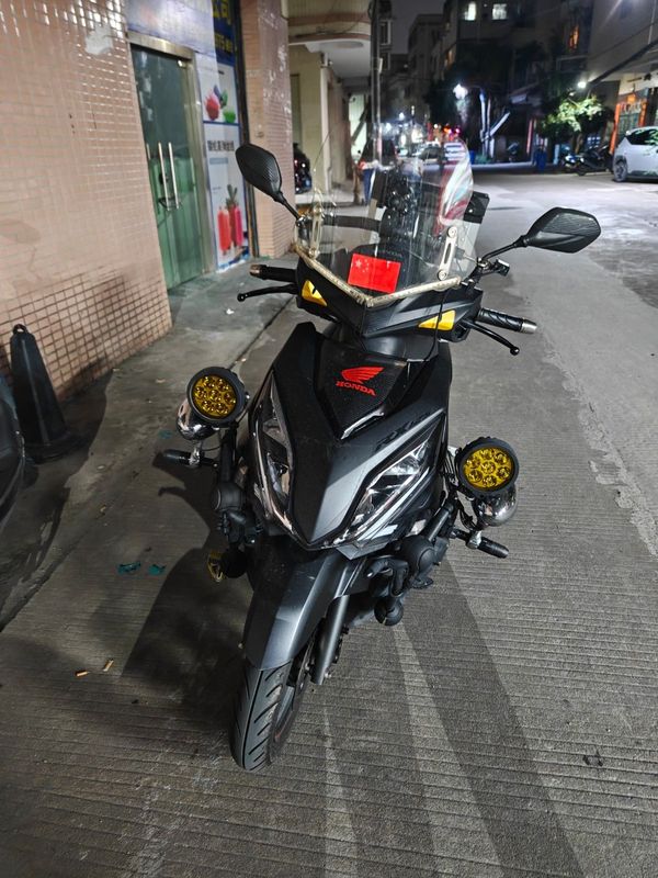 二手新大洲本田裂行 RX125Fi