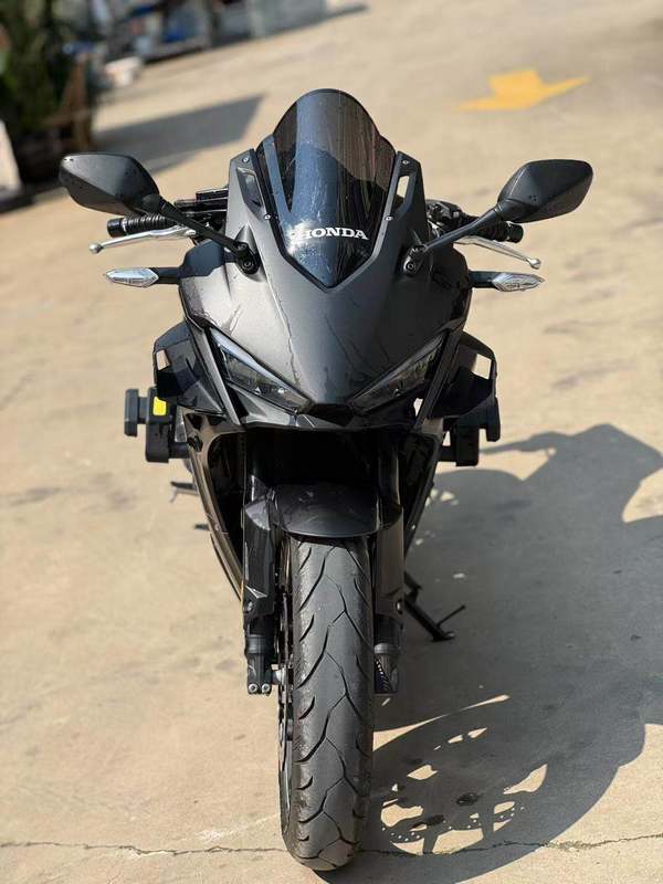 二手本田CBR400R