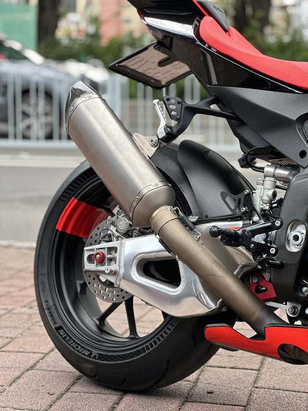 二手阿普利亚RSV4