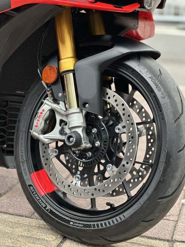 二手阿普利亚RSV4