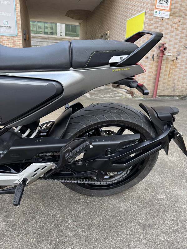 二手HUSQVARNA黑箭 401