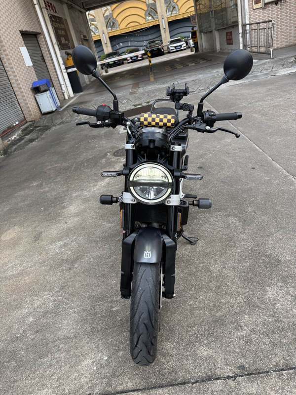 二手HUSQVARNA黑箭 401