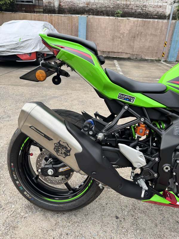 二手川崎ZX-4R