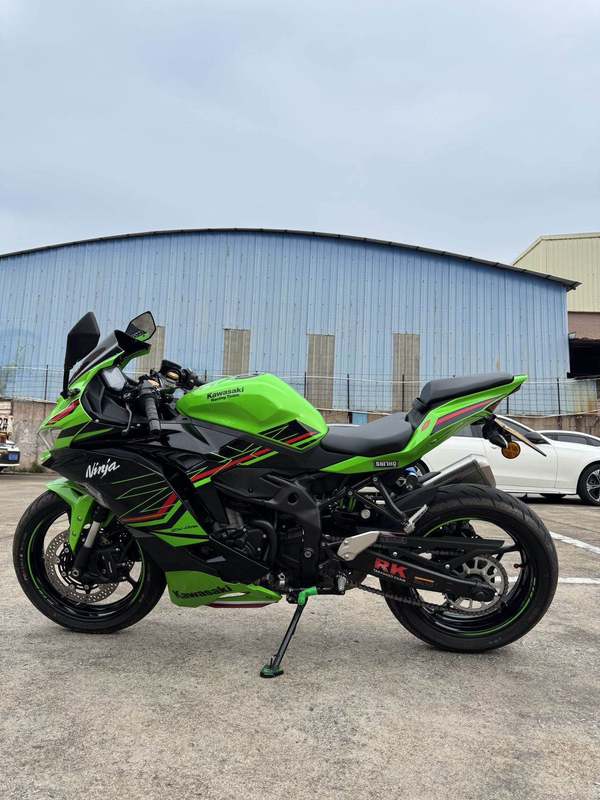 二手川崎ZX-4R