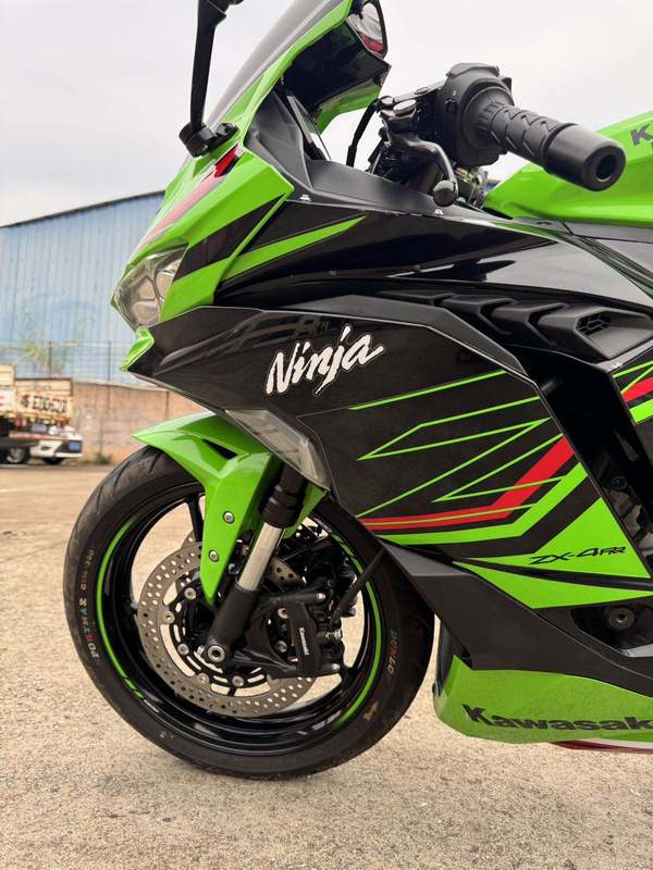 二手川崎ZX-4R