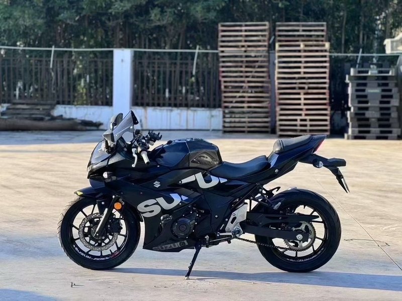 二手豪爵铃木GSX250R