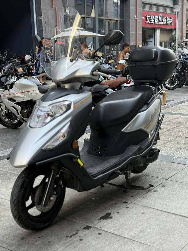 二手豪爵速道 VD125/S