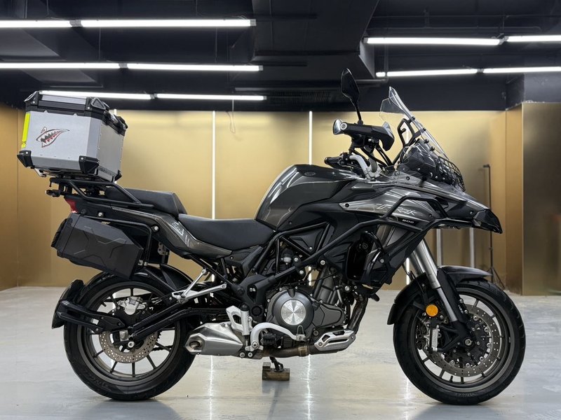 二手贝纳利金鹏 TRK502