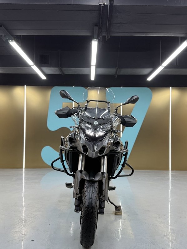 二手贝纳利金鹏 TRK502