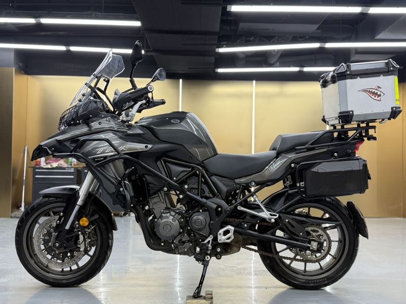 二手贝纳利金鹏 TRK502