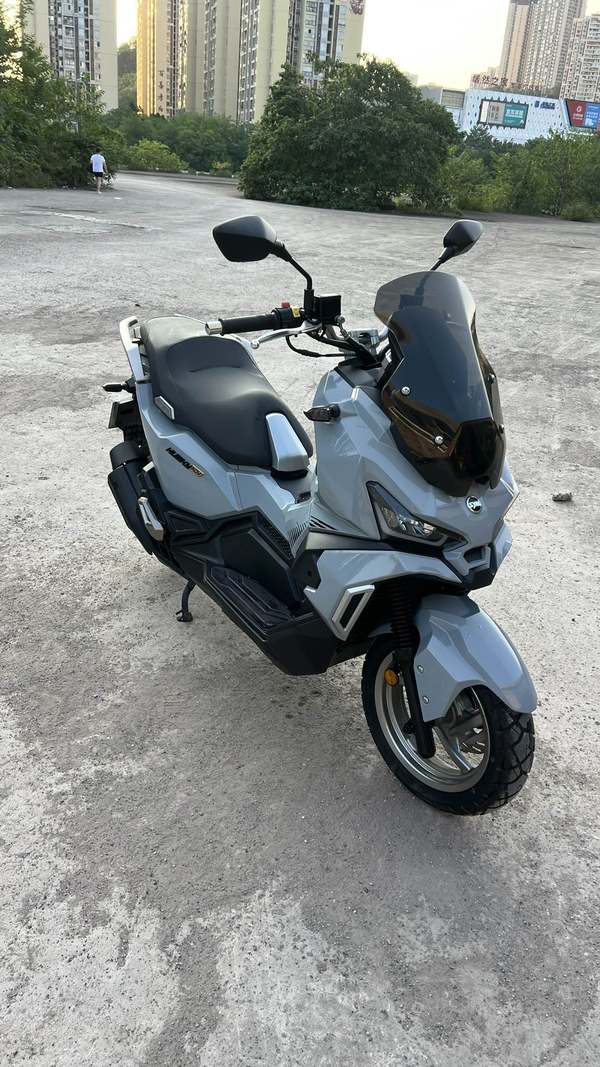 二手三阳哈士奇 Husky ADV150