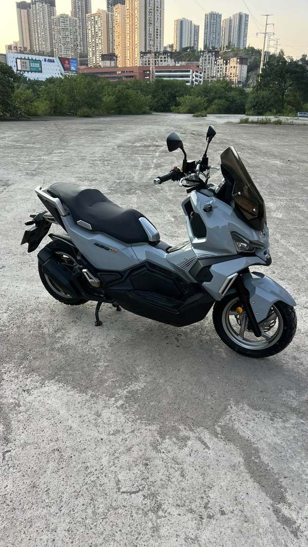 二手三阳哈士奇 Husky ADV150