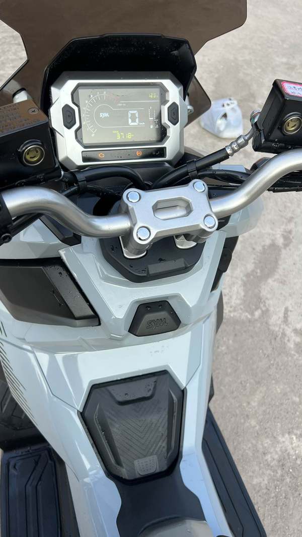 二手三阳哈士奇 Husky ADV150