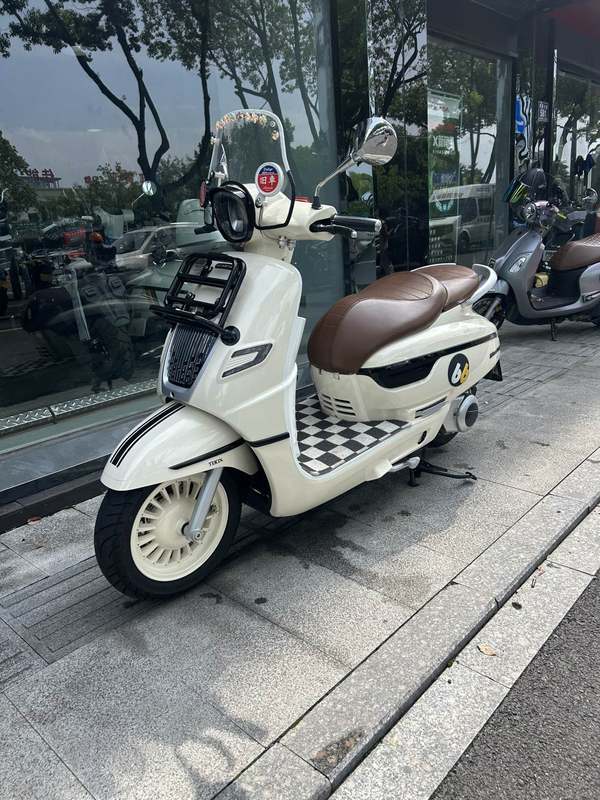 二手南方梦拉丽莎 飞戈