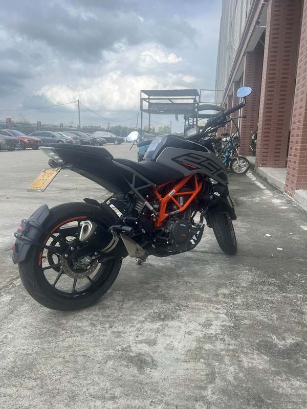 二手KTMR2R250 Duke