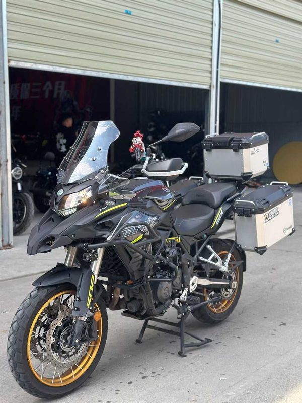 二手贝纳利金鹏 TRK502
