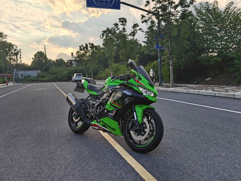二手川崎ZX-4R