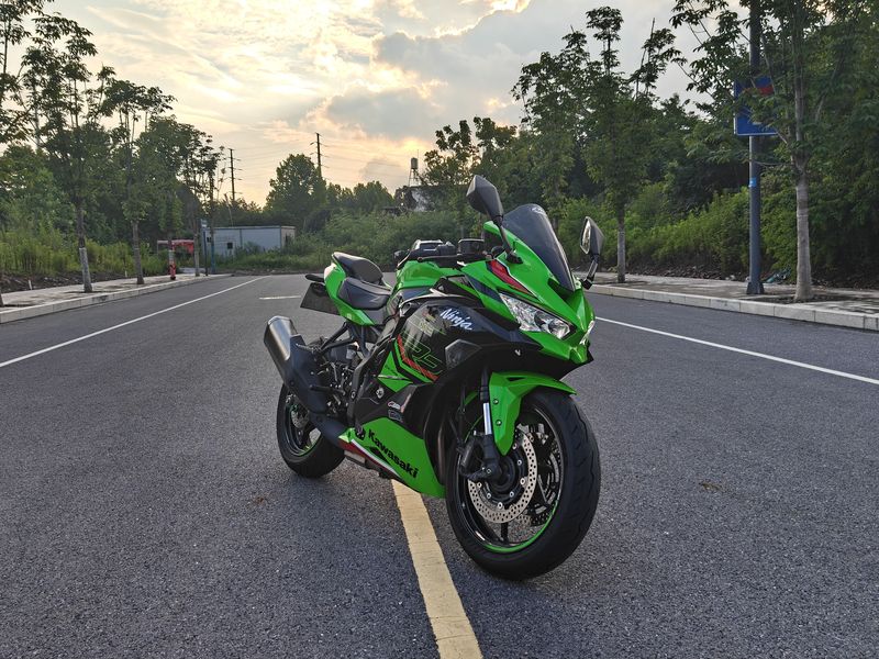 二手川崎ZX-4R