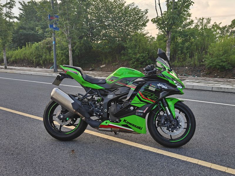 二手川崎ZX-4R
