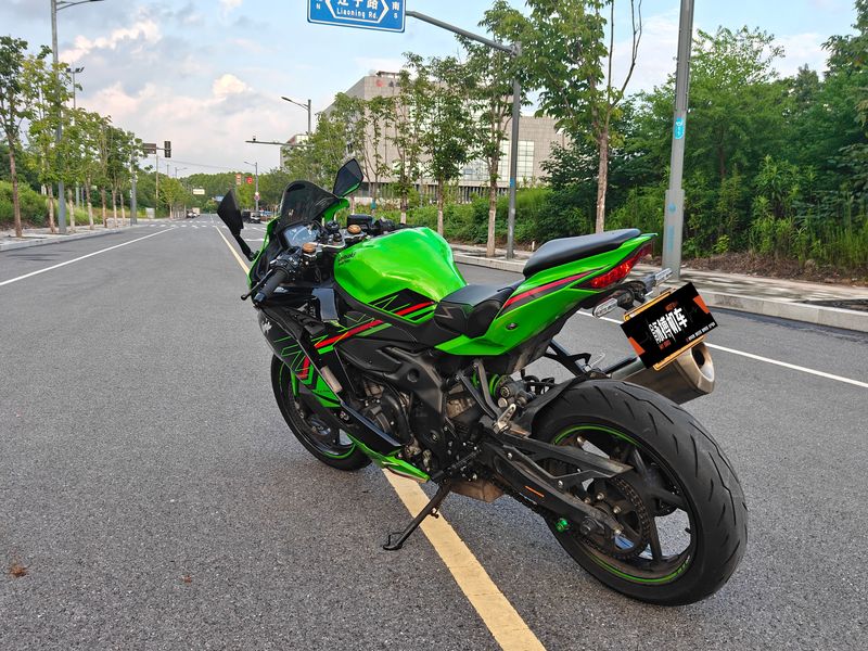 二手川崎ZX-4R