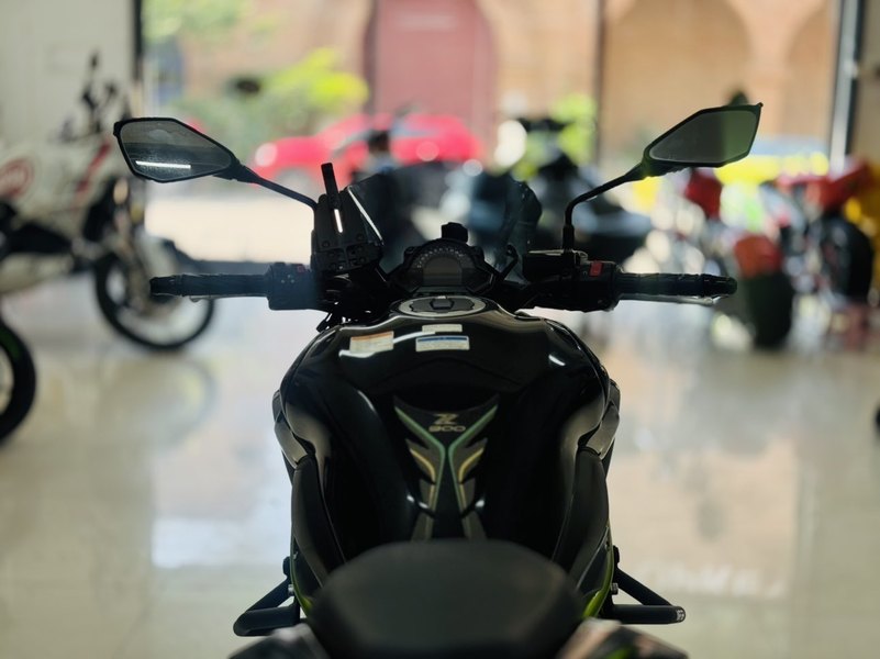 二手川崎Z900