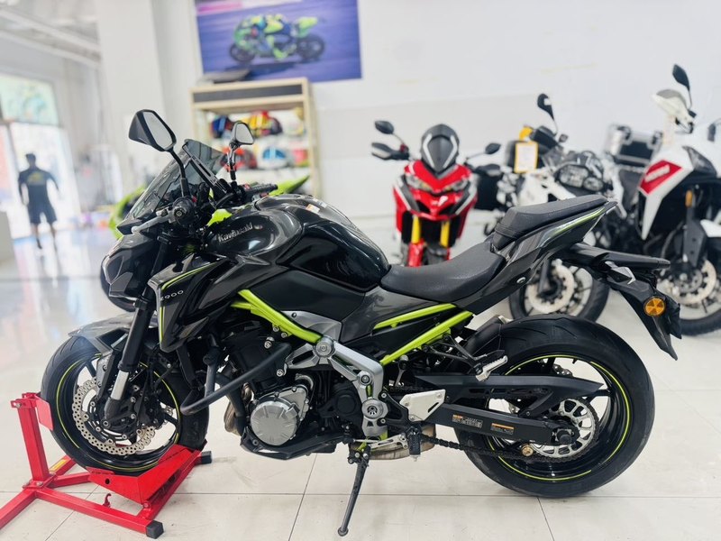 二手川崎Z900