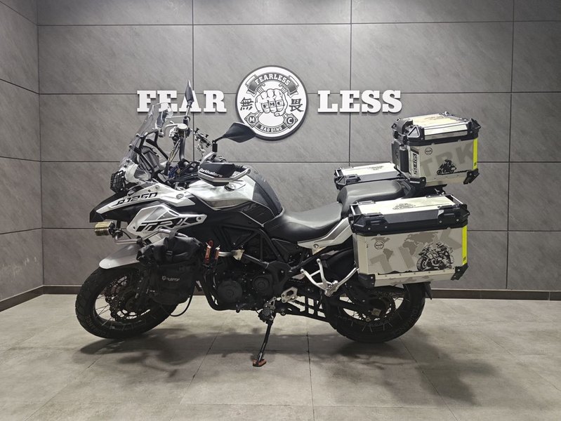 二手贝纳利金鹏 TRK502