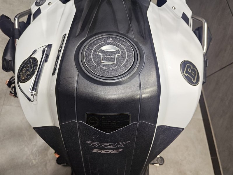 二手贝纳利金鹏 TRK502