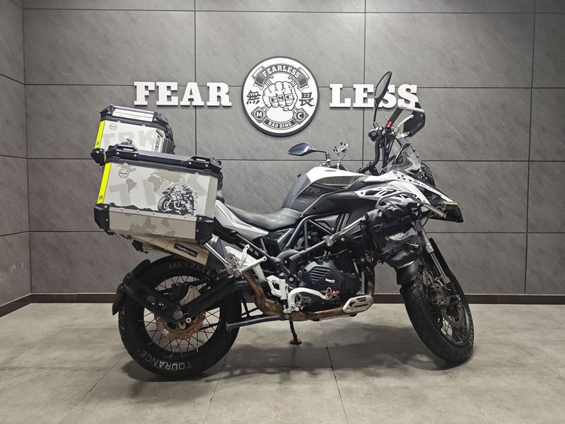 二手贝纳利金鹏 TRK502