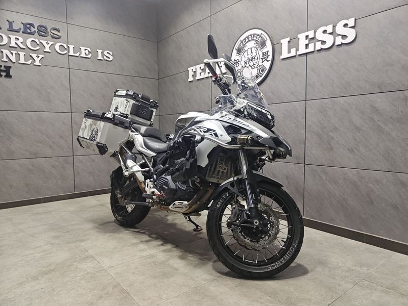 二手贝纳利金鹏 TRK502