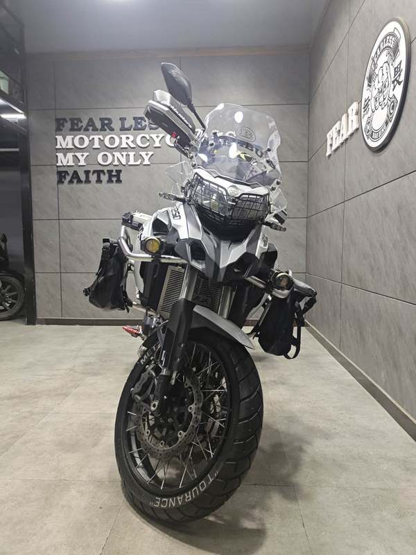 二手贝纳利金鹏 TRK502