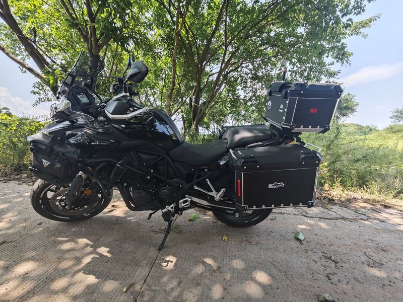 二手贝纳利金鹏 TRK502