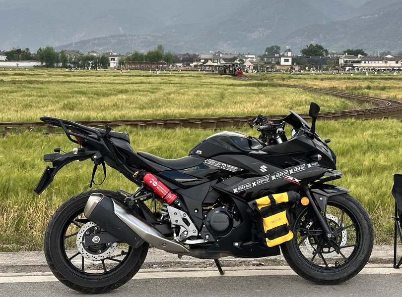 二手豪爵铃木GSX250R
